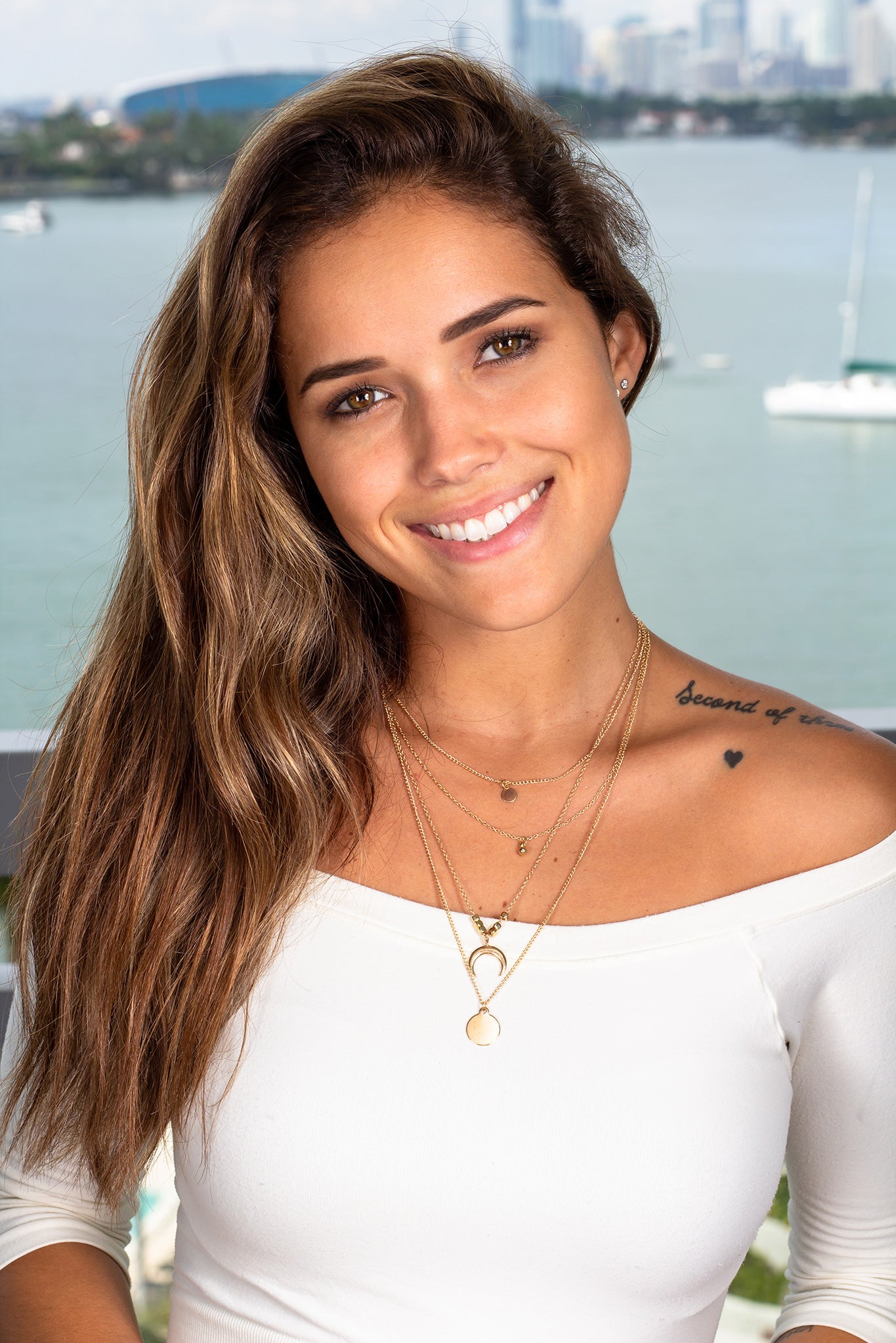 Stylish Gold Layered Crescent-shaped Necklace for Women's Fashion Jewelry